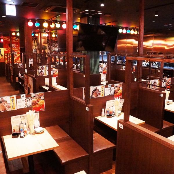 Dokan and Wai Wai public bar! Easy-to-use table seats and BOX seats are a perfect space to drink quickly on your way home from work ♪ <Ayase Ayase Station Izakaya All-you-can-drink cheap>