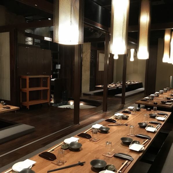 [Horigotatsu private room for 2 to 44 people] A sunken kotatsu seat with a luxurious feel from the lamp to the garden.Ideal for adult parties.