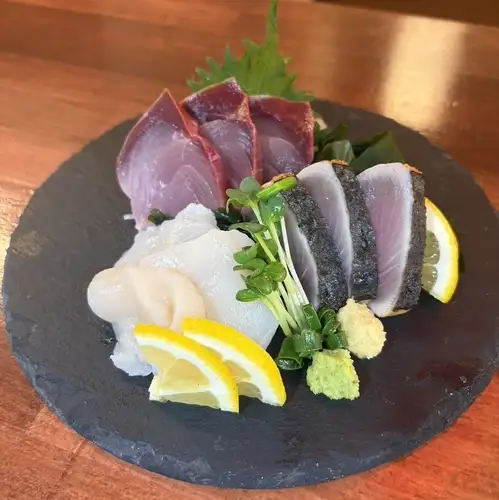 Plenty of dishes that go well with alcohol!