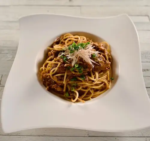 鲭鱼肉酱意面