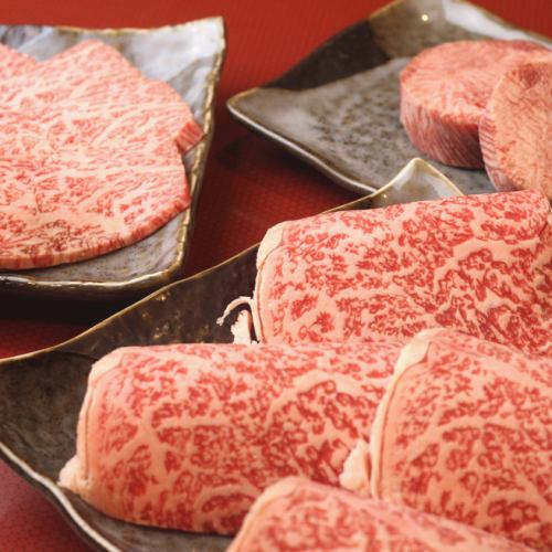 The highest ranking Japanese black beef A5 !!