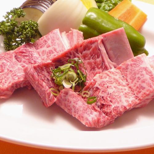 上撰骨付きカルビ