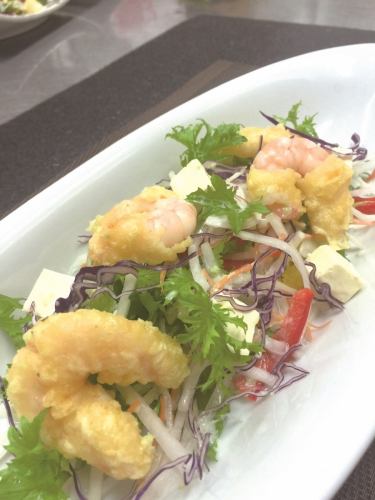 Shrimp and cream cheese salad