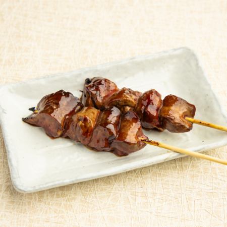 Chicken liver skewers (salt, sauce)
