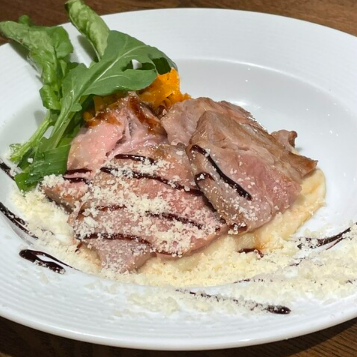 イベリコ豚のロースト　バルサミコソース