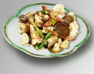 海老と茸のグリーンアスパラ炒め