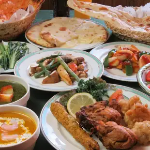 【プレーンナン食べ放題!】タージマハルを贅沢に楽しむ★13品4000円コース