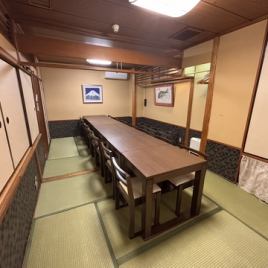 B座敷とC座敷をつなげて10名-14名様まで団体個室使用可能