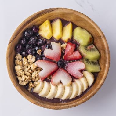 【SNS映え必至！】当当店人気のアサイーグリークボウルMサイズ1500円（税込み）