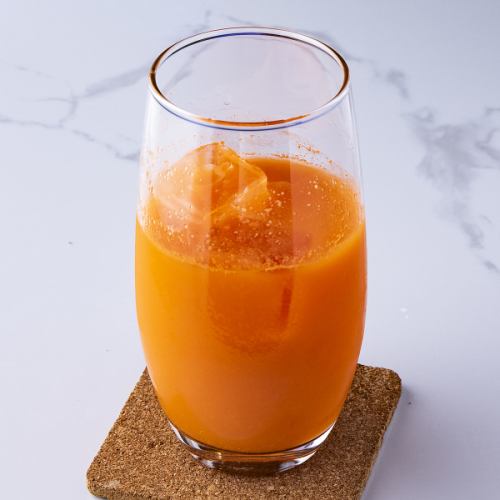 【リピーター続出！？】国産人参ジュース800円（税込み）