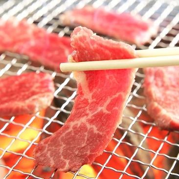 こだわりの炭火焼き！炭火焼き効果で肉の旨味を最大限に