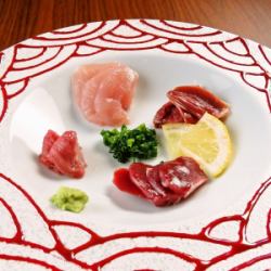 Assorted sashimi