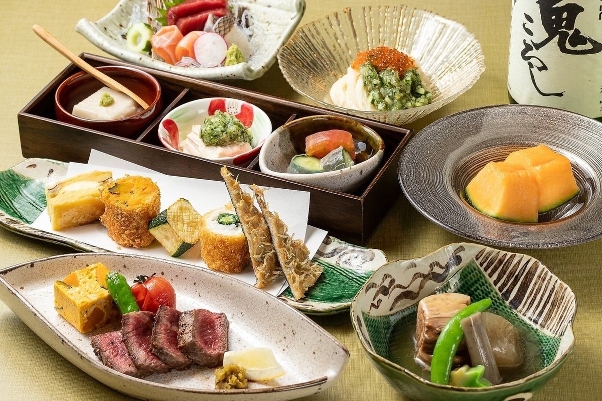 All seats are completely private.Treat yourself to special moments with creative new cuisine that makes use of ingredients from Hokkaido and Kyoto