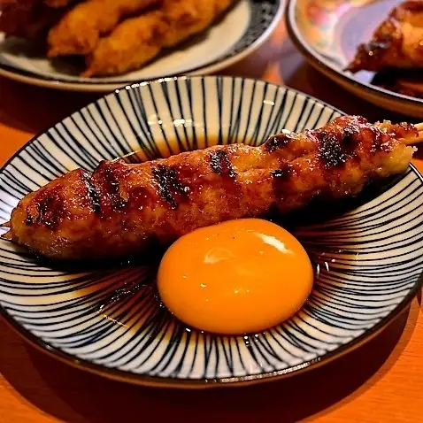 명물 달을 보자.