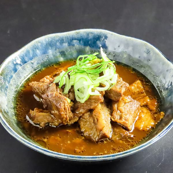 【数量限定の逸品】ホロホロと崩れる柔らかさが自慢の柔らか牛煮込み♪