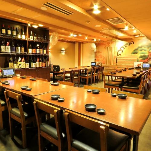 <p>大中小宴会が愉しめるよう宴会スペースを完備。自在にレイアウトの変更ができるので、各種ご宴会・二次会等目的に合わせてご利用頂けます。大人数様でご利用の場合、お早めのご予約を☆</p>