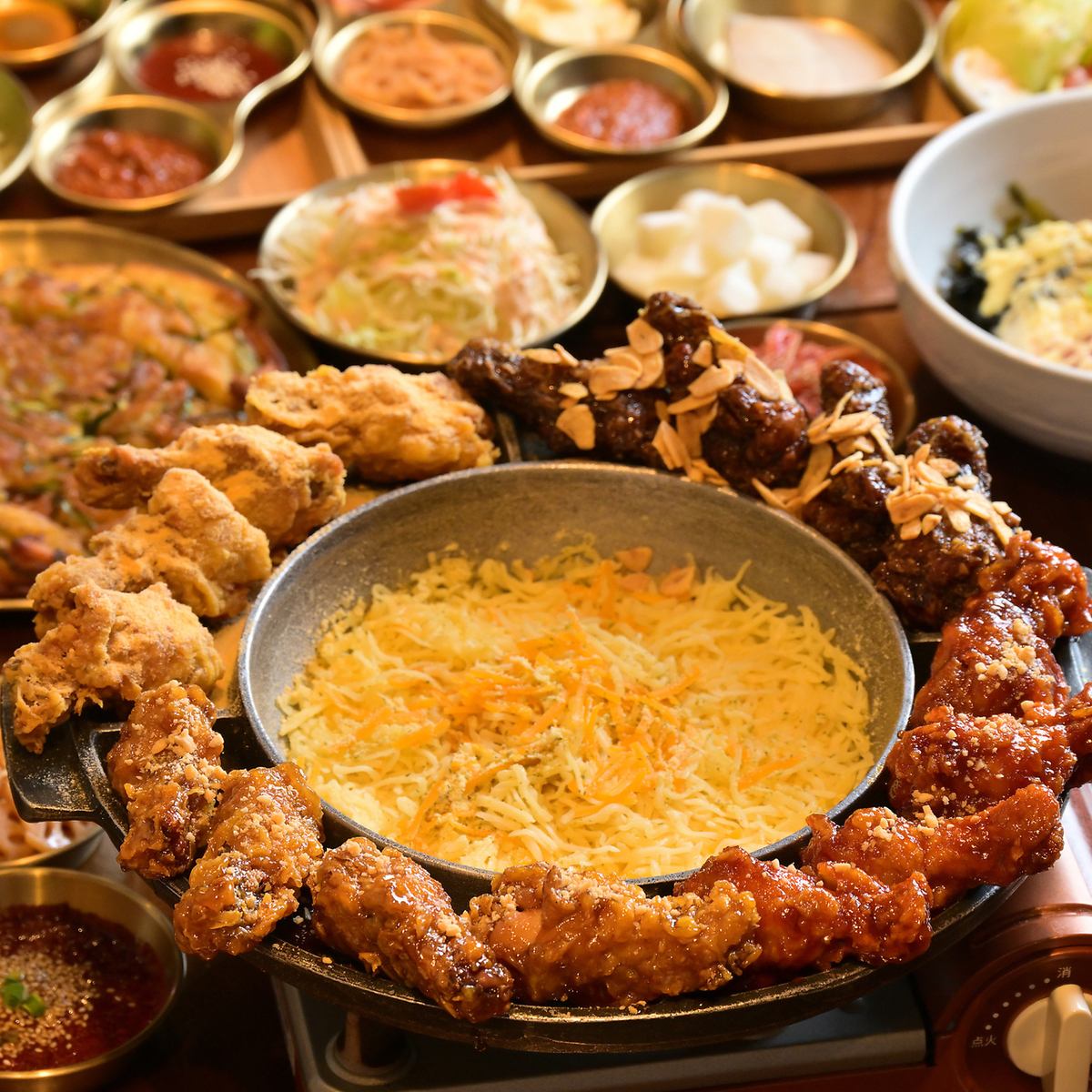 Enjoy the authentic taste of Korea! Enjoy Korean cuisine that has been a hot topic on many TV appearances and social media!