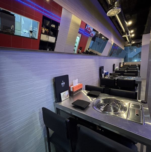 【少人数～大人数まで◎ご宴会にも対応！】30名様ほどの貸し切りも対応しておりますのでお気軽にご相談ください★本格韓国料理が堪能できるお店で、韓国の雰囲気を感じながら、豊富なメニューを存分に楽しめます！！韓国のお酒のご用意もあり、お酒の種類も豊富＆コース注文で飲み放題もセットにできます！！