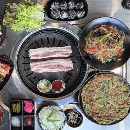 神話Bセット￥4,680(税込み)　【セット限定★+2480円で飲み放題付き！！￥2,480】