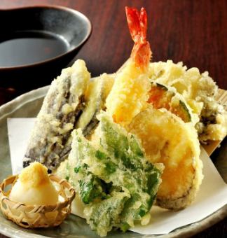 Shrimp vegetable tempura platter