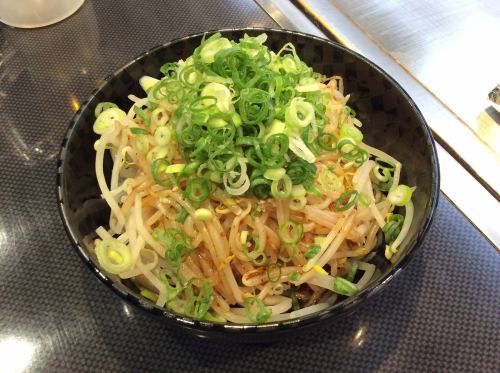 Snack bean sprouts