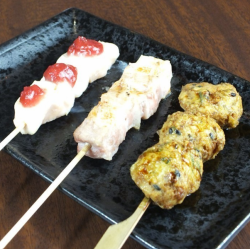 Assortment of 5 skewers of yakitori