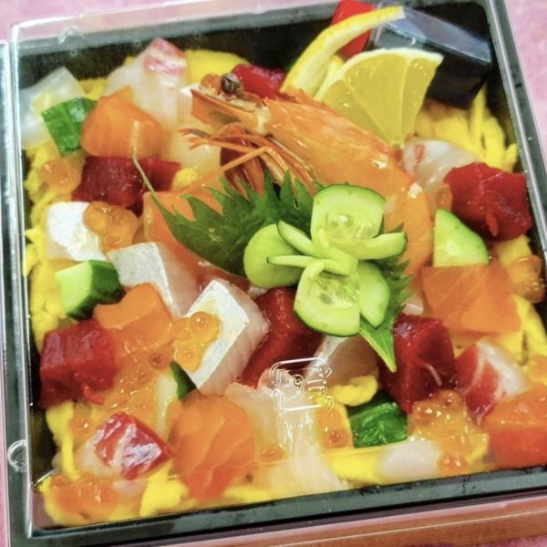≪Take-out is also available≫ Seafood Tamatebako (Seafood rose chirashi) 1,389 yen