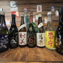 店主精心挑选的清酒、烧酒、葡萄酒定期更新，更多详情请查看我们的Instagram！