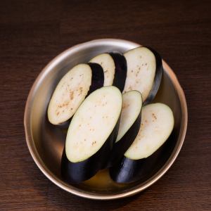 Eggplant (4 pieces)