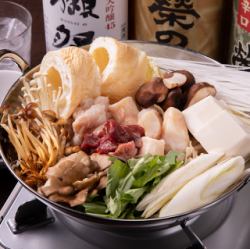 国産牛もつときのこのすき焼き