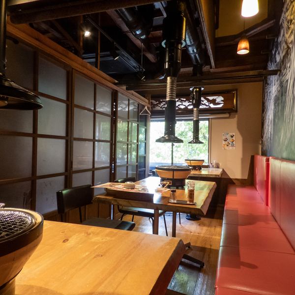 [Yakiniku banquets can accommodate up to 30 people♪] All seats on the second floor are private rooms! If you want to enjoy truly delicious yakiniku at an affordable price, go to Manpuku! We also offer courses with all-you-can-drink recommended for banquets.