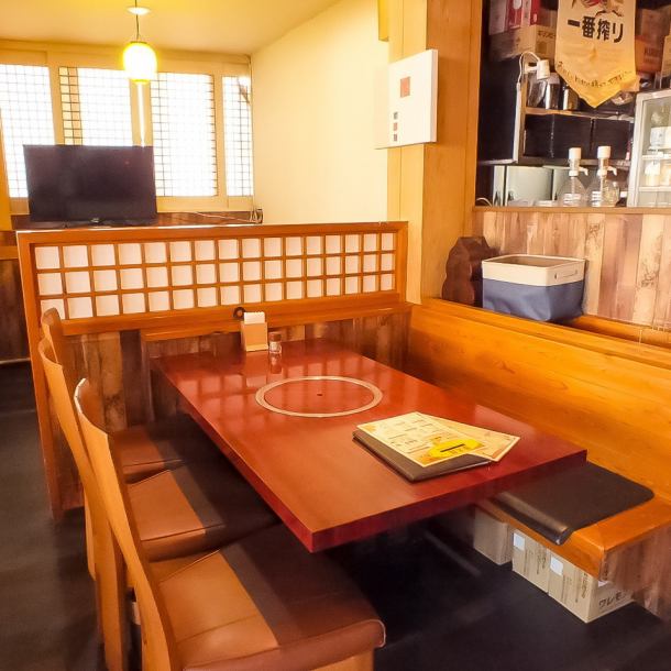 At a girls' night out, on a date, or on the way home from work. The spacious interior accommodates 2 people up to 60 people. We are looking forward to your visit!