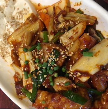 Stir-fried samgyeopsal and kimchi