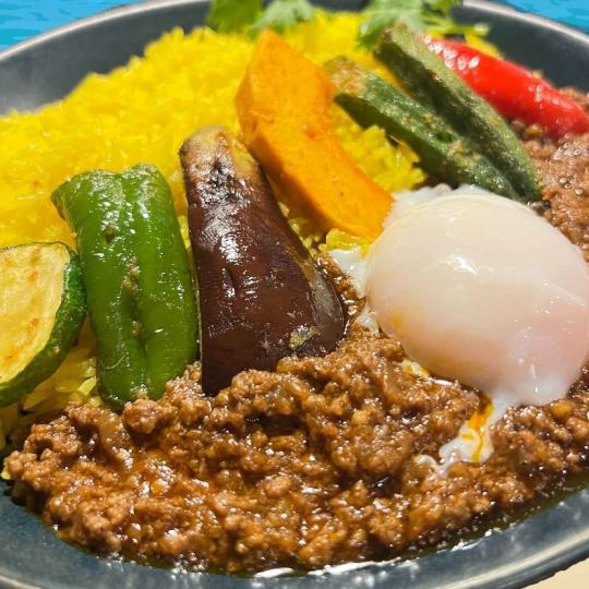 ランチタイムでの販売! 数量限定！ 夏野菜のラムキーマカレー