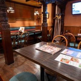 【テーブル席】 フリーWi-Fi完備で、料理を待つ時間も退屈せずにお過ごし頂けます！