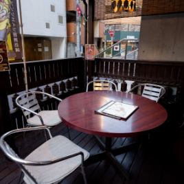 【テラス席】 夜風の心地よいシーズンにおすすめ！グループ宴会にも人気です♪