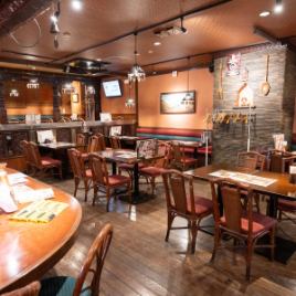【貸切】 広々とした店内は40～80名様での貸切相談も承ります◎団体様での食事・会社宴会に♪