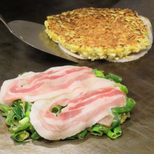 A lot of oysters with okonomiyaki ♪