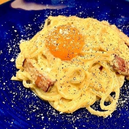 鶏屋のカルボナーラ