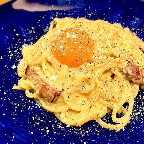 鶏屋のカルボナーラ