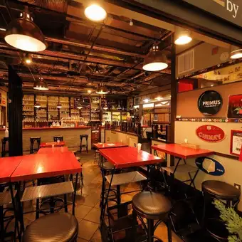 Conveniently located near the station, TOKYO BEER PARADISE is a dining bar perfect for small to large parties and banquets! Private room rentals are available for 30 to 50 people, including a huge screen, microphones, and sound system. ≪Tokyo Station, Private Party, Private Room, Birthday, Welcome Party, All-you-can-drink≫