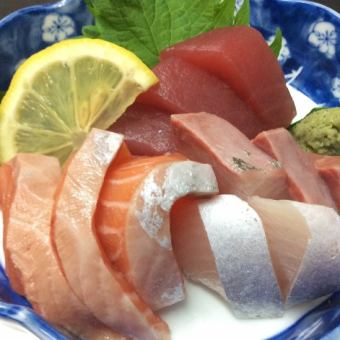 Assortment of 3 Kinds of Fresh Sashimi