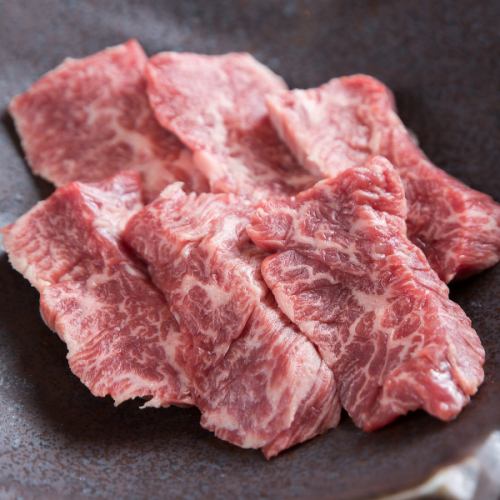 【上質な脂と旨み】国産ハラミ1500円(税込)。炭火でじっくり焼き上げることで肉本来の味を楽しめます◎