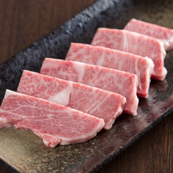 【とろける味わい】極上の柔らかさを誇る上ロース1850円(税込)。特別な日のディナーやご宴会にぴったり♪