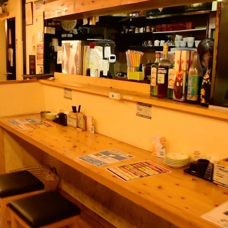 We have private rooms available! We also offer banquet courses!