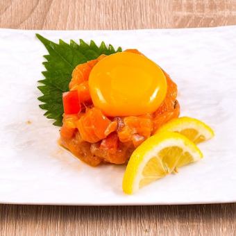 ●2時間飲み放題付き●肉汁とっつぁん入門コース●全9品◇3500円コース!!サーモンユッケ等…