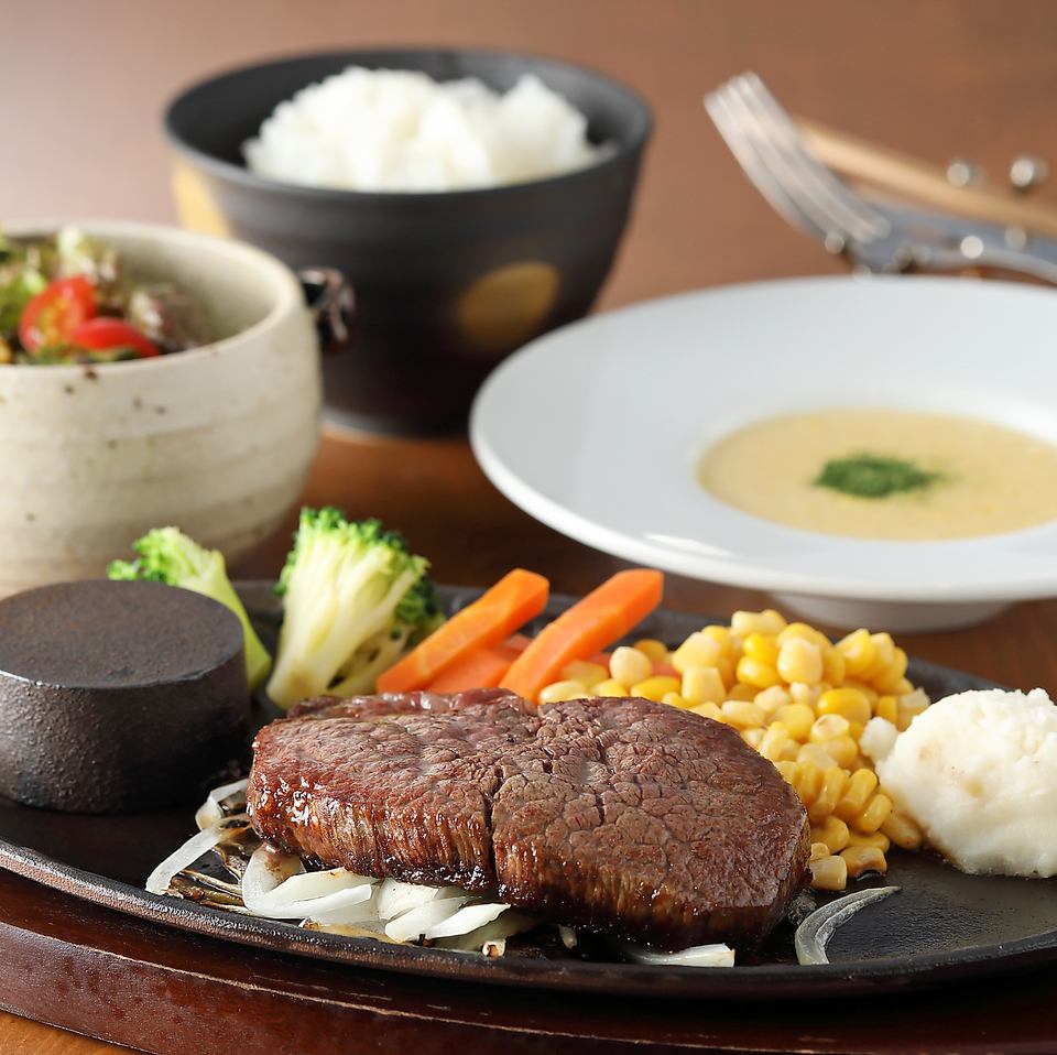 山形の牧場で丹精込めて育てられた 黒毛和牛ステーキをご堪能いただけるお店です★