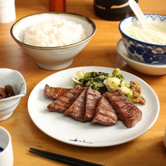 Enjoy authentic Sendai and traditional beef tongue grilled over charcoal and beef tongue dishes!