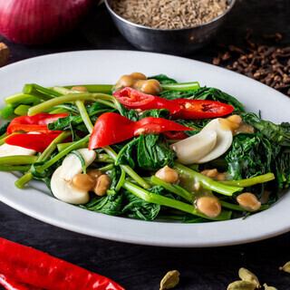 【彩りコース◎2時間飲み放題付き】空心菜炒め、生春巻き、ガパオライスなど全6品⇒3000円(税込)