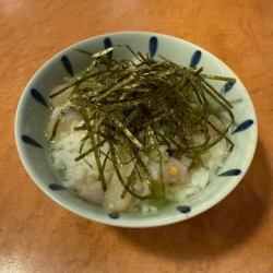 お茶漬け　(鮭/梅/タコわさ)